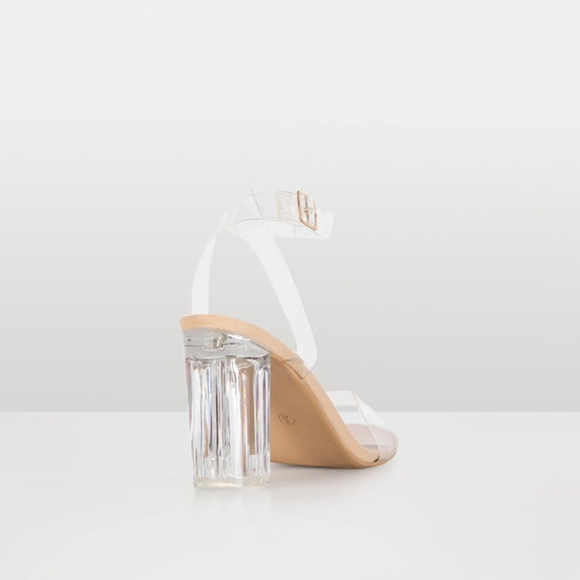 SOLD - Wildfire Regina Clear Block Heels Nude Sz 8/39 - Picture 4 of 9
